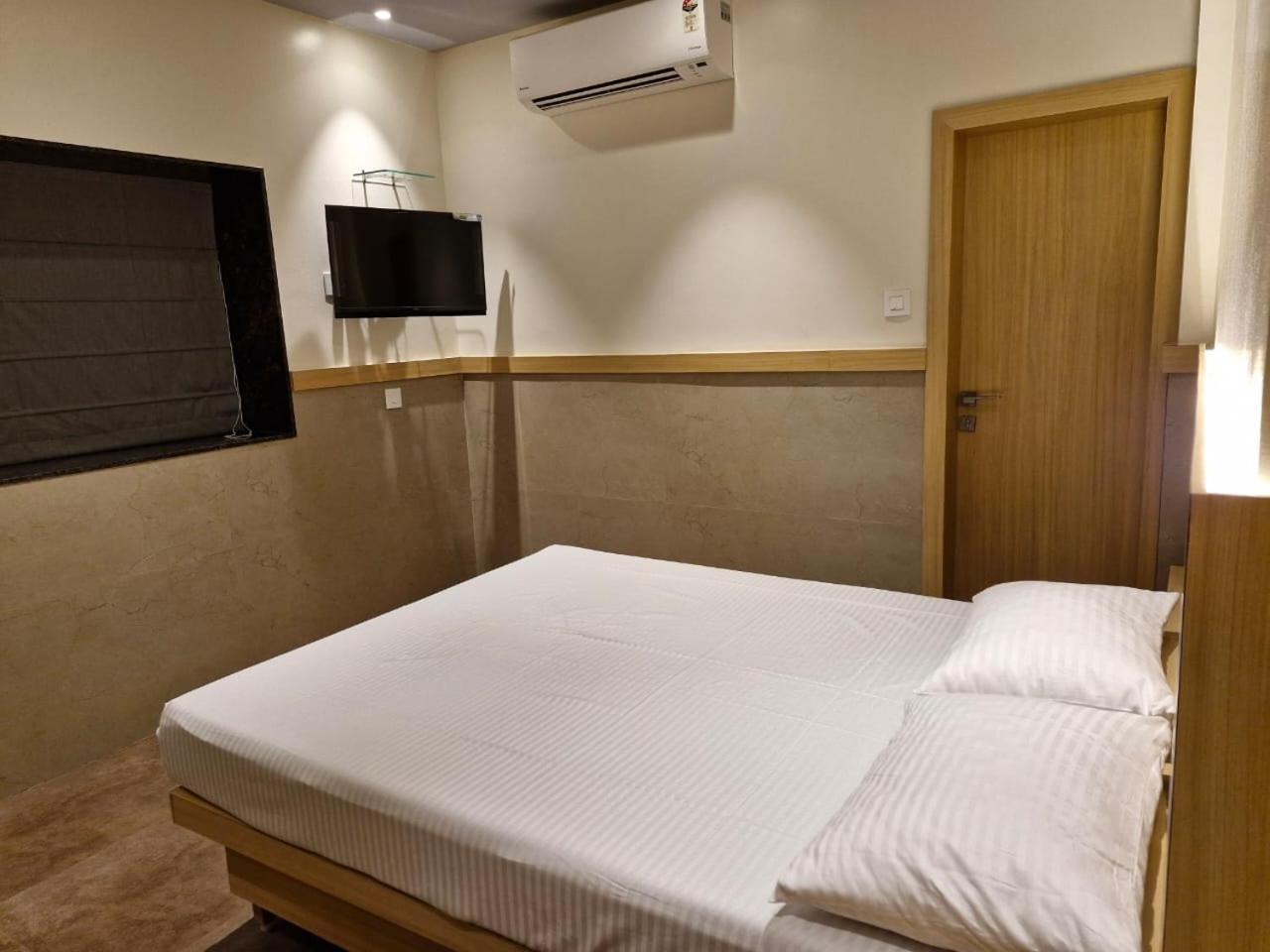 Avenue 10 Boutique Hotel Pune Exterior photo