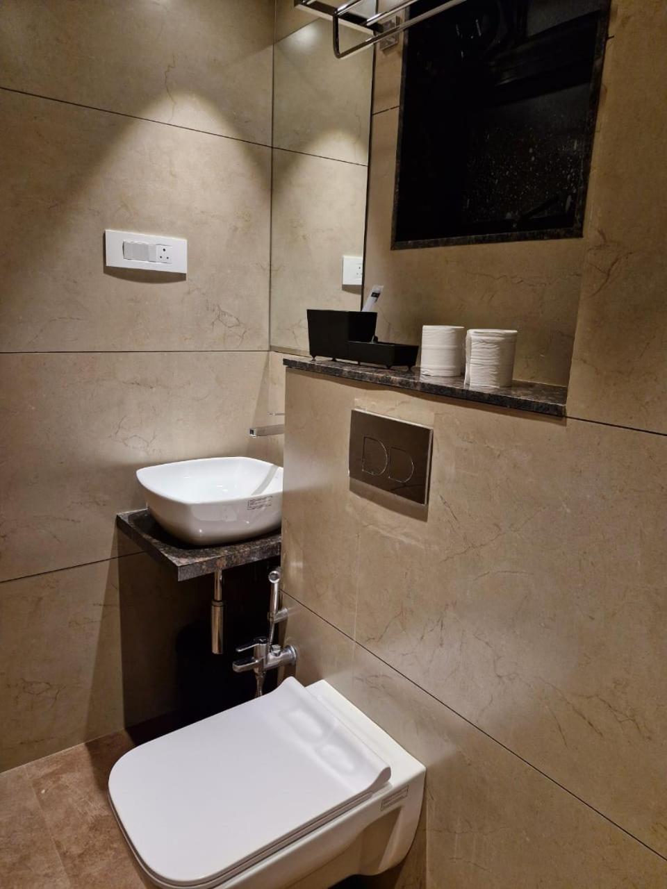 Avenue 10 Boutique Hotel Pune Exterior photo